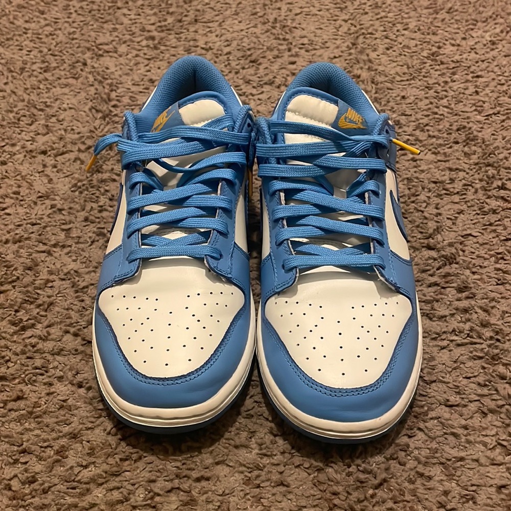 Nike UNC Dunks